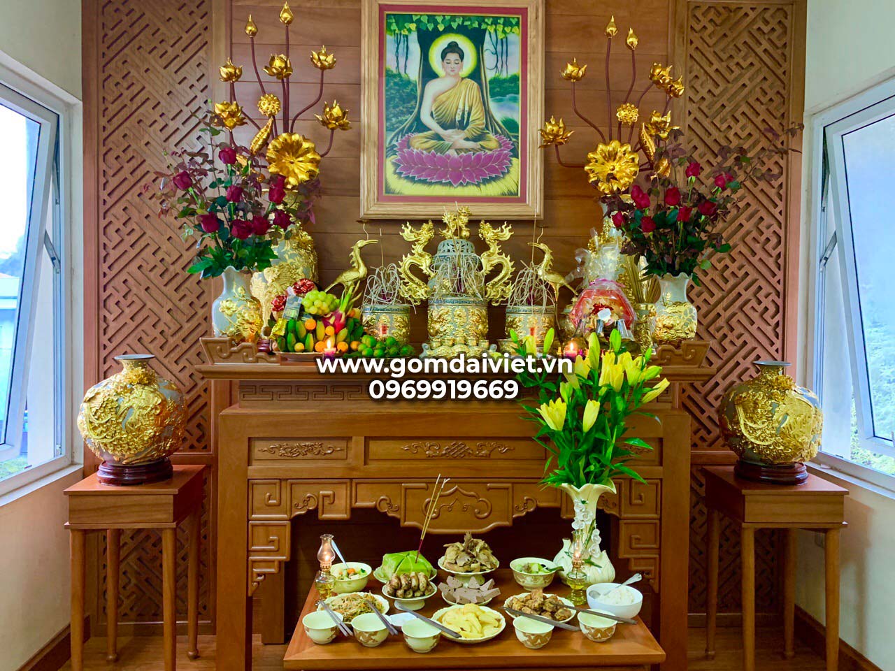 Cách chọn hướng và màu bàn thờ hợp tuổi Đinh Sửu