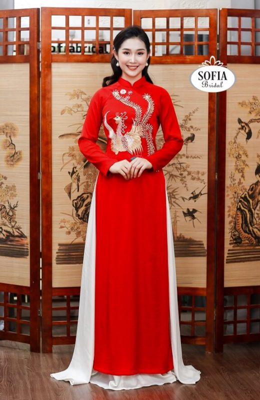 Áo dài cưới màu đỏ đô