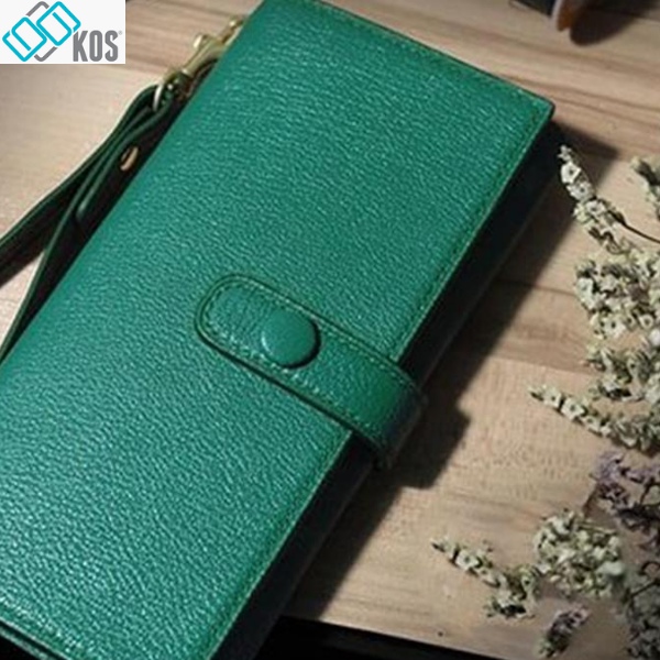 Ví màu đen không hợp mệnh Thổ
