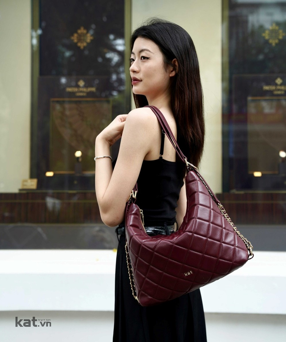 Túi đỏ da mềm hiện đại