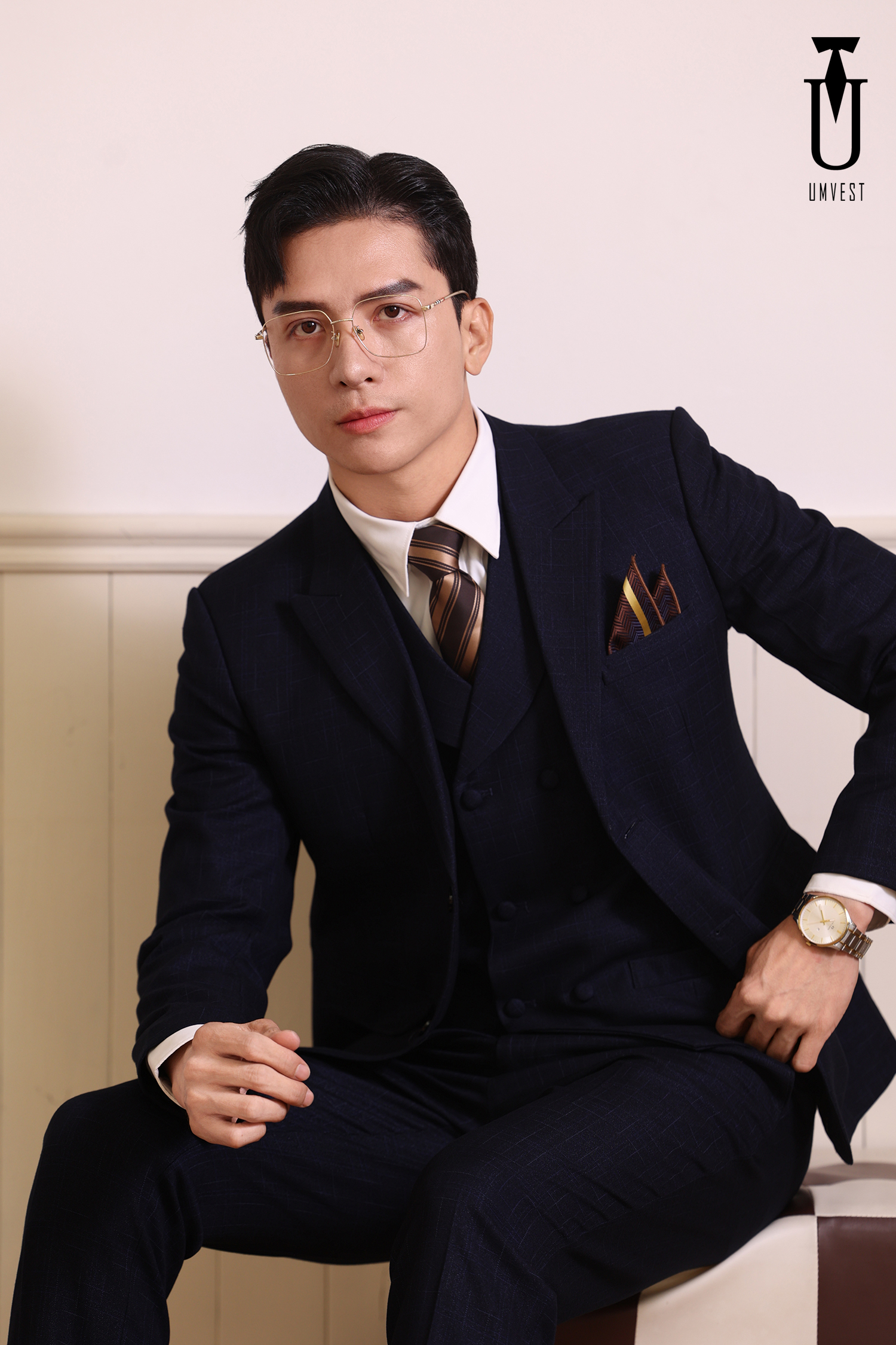 Vest xanh đen