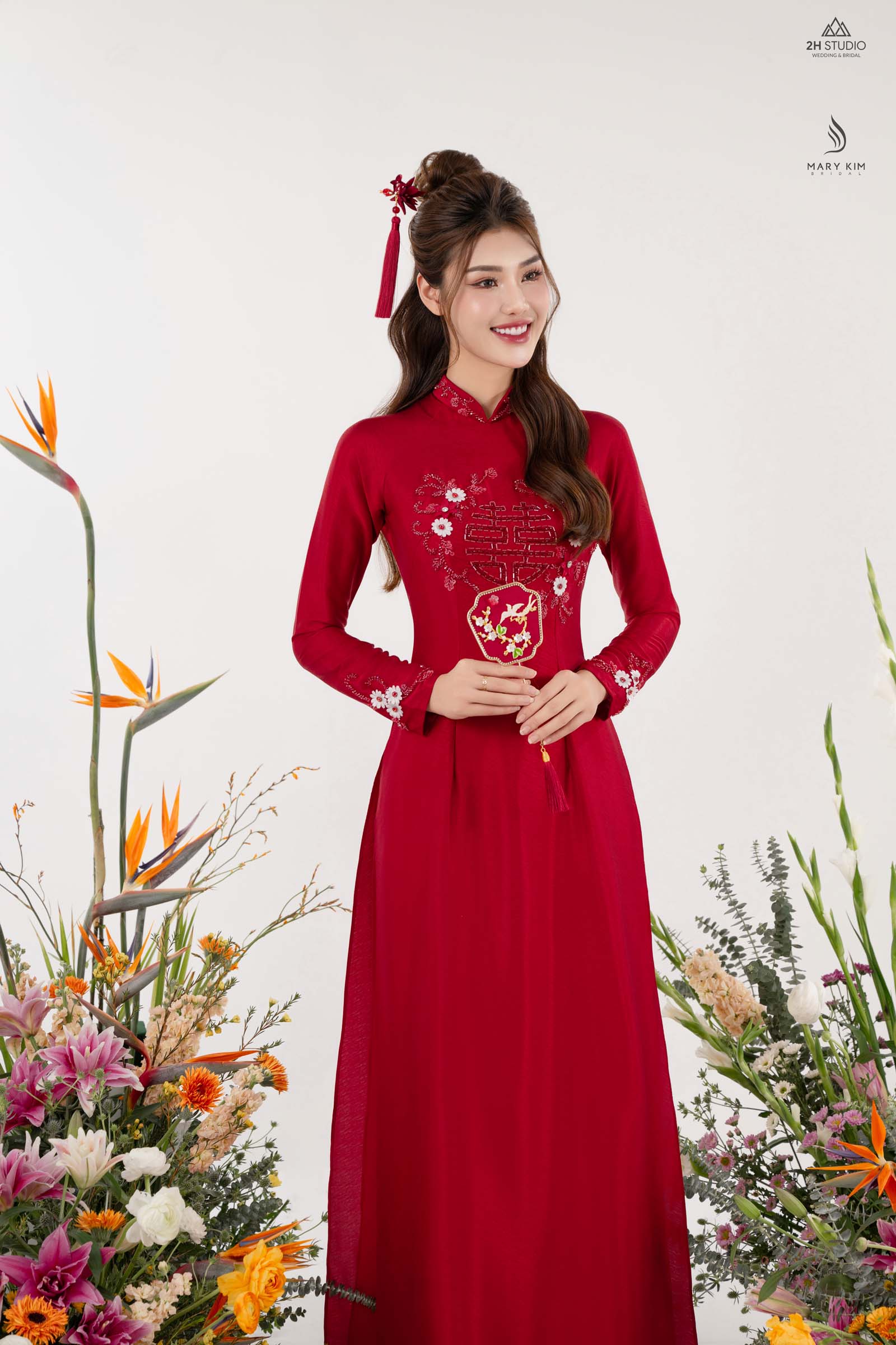 Áo dài cưới màu xanh lá cho nữ Mậu Thìn