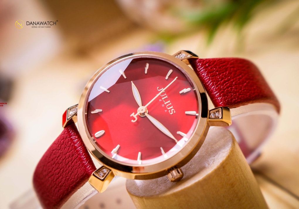 Đồng hồ hợp tuổi Đinh Sửu